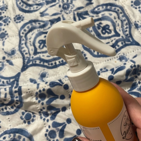 Sol de Janeiro Vibrant Yellow Hair Conditioner - Picture 6 of 6